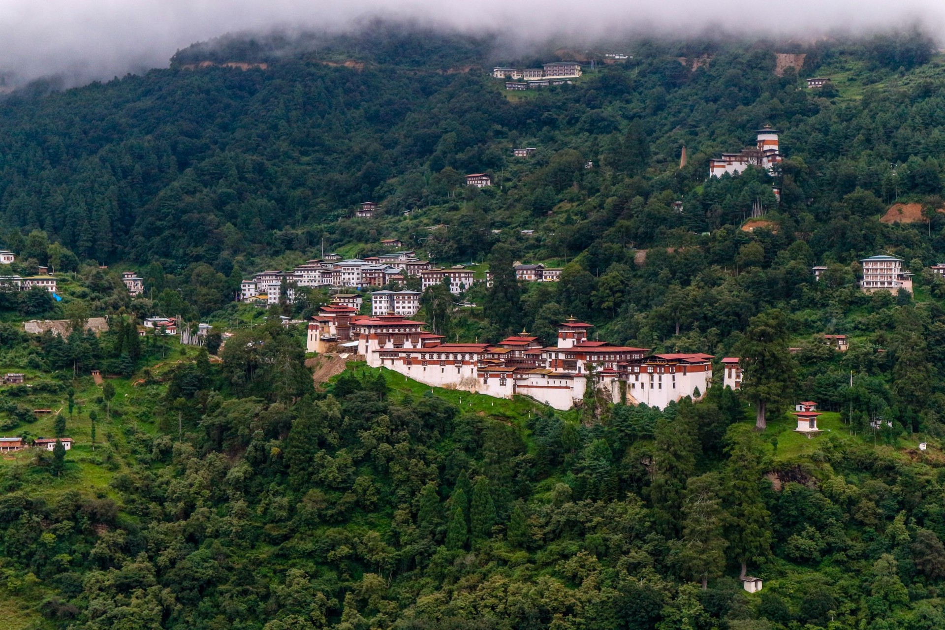 Discover the best of Bhutan with this 10-day itinerary. From Paro to Bumthang, explore monasteries, mountain passes, and cultural gems. Book your Bhutan tour with Samdrup Norbu Adventures today!
